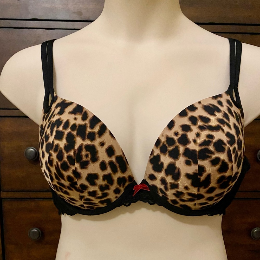 Torrid push up bra, size 42C, black and leopard print